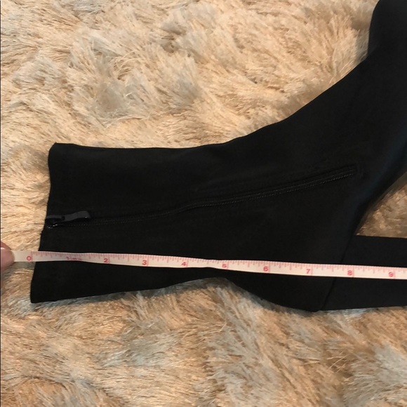 Boohoo black round closed toe 3.5” boot 5 - Picture 8 of 8